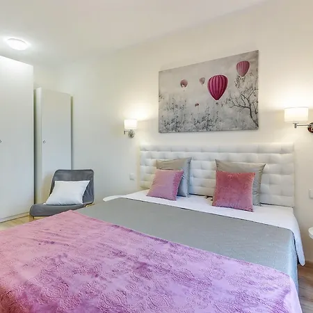 Old Town Gardens Modern Appartement